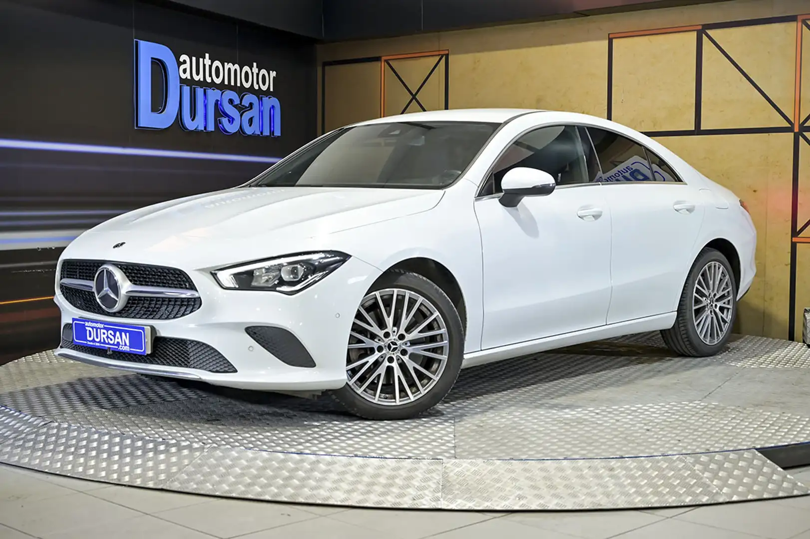 Mercedes-Benz CLA 250 e - 1