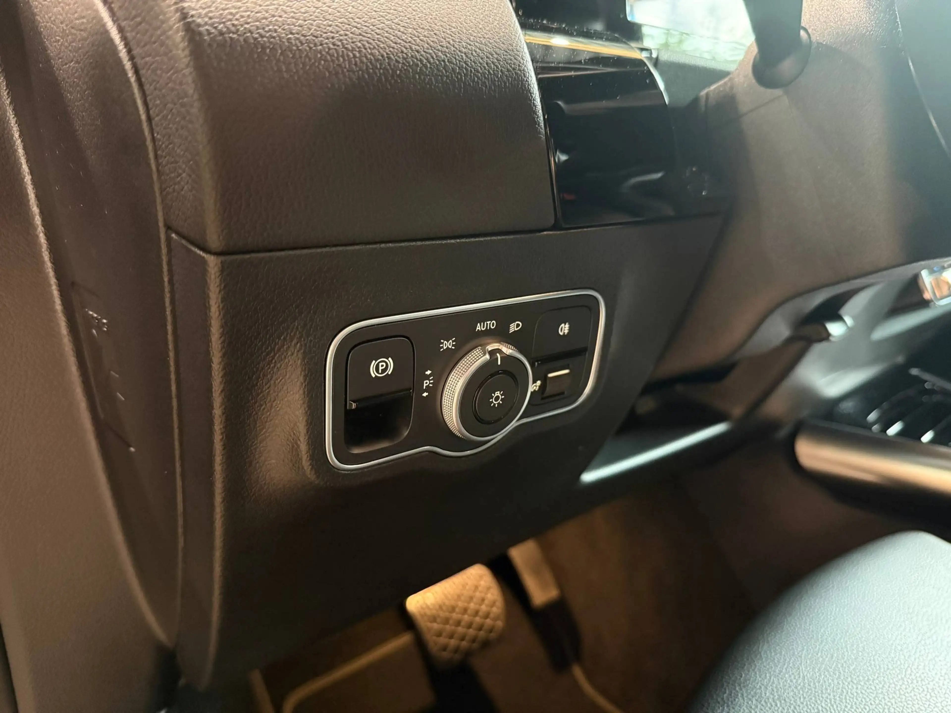 Mercedes-Benz GLA 200 GLA 200 d CARPLAY/NAVI/AUTOMATIK/BUSINESSPAKET/ — photo 15
