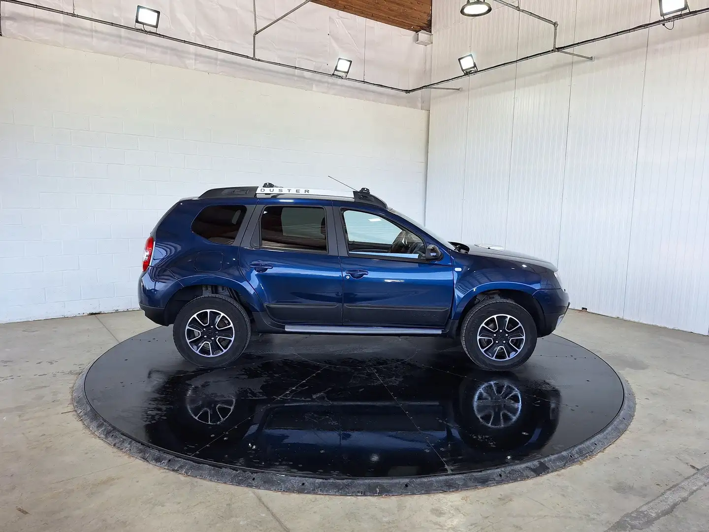 Dacia Duster essence, attache amovible, cuir, 1 an garantie Blau - 2