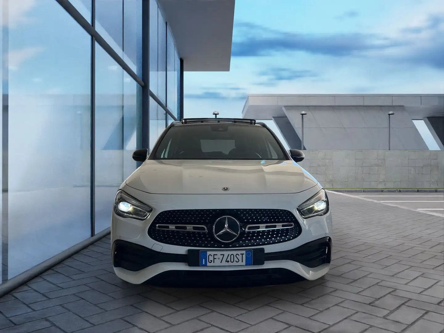 Mercedes-Benz GLA 200 GLA 200 d Automatic Premium Bianco - 2