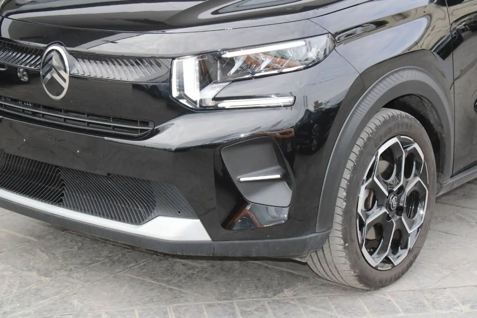 Citroen C3 1.2 turbo Max 100cv Con Telecamera (NUOVO MODELLO Negro - 2