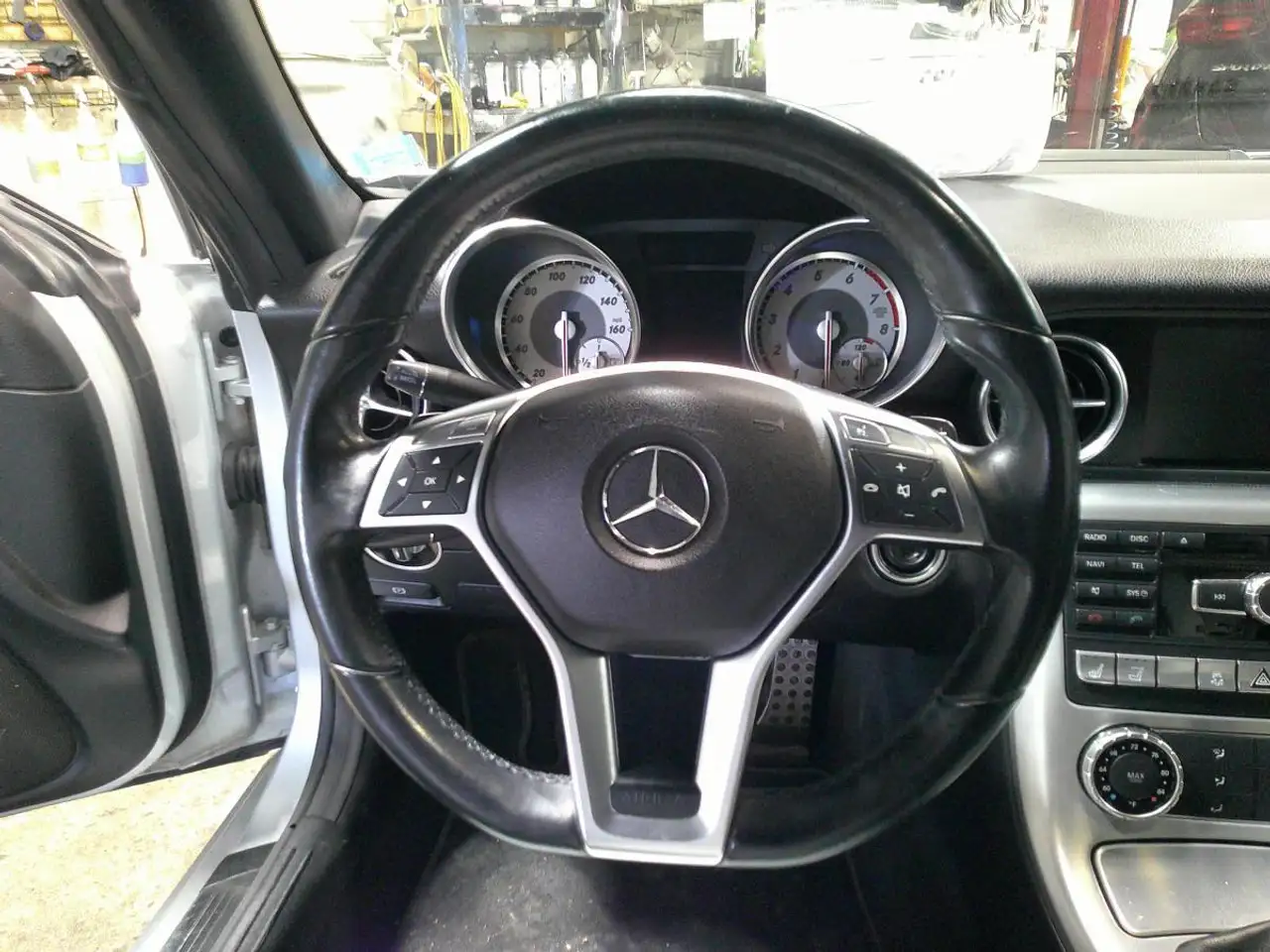 Mercedes-Benz SLK снимка Mercedes-Benz SLK