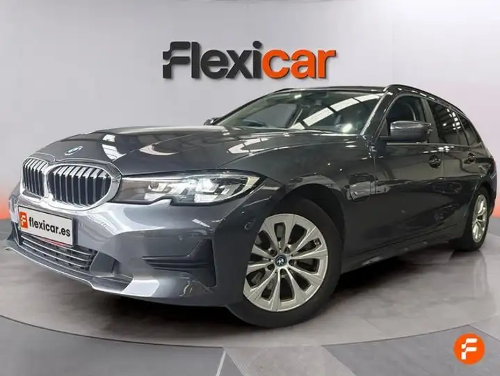 BMW Serie 3 330e xDrive Touring (2021) 2022, foto 2
