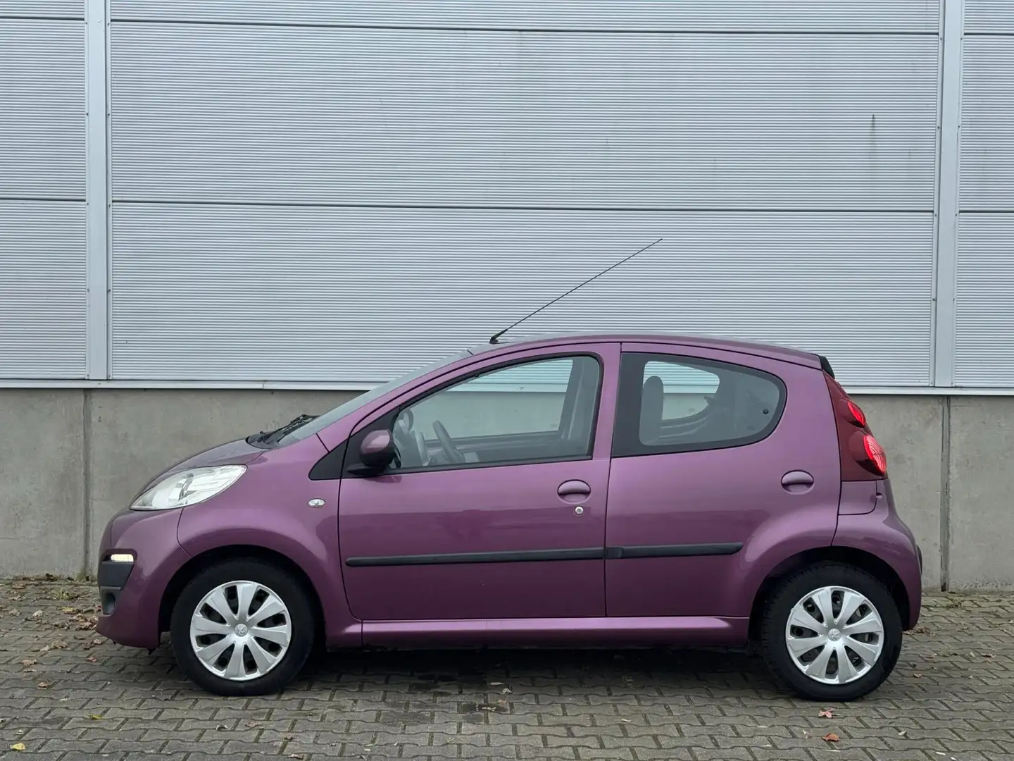 Peugeot 107 1.0 Active 5 Deurs AIRCO|LED|ISOFIX|APK|NAP| Mauve - 2