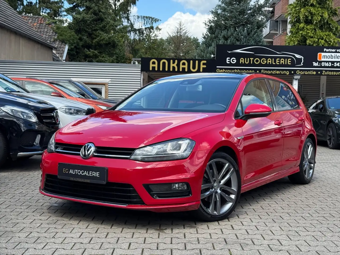 Volkswagen Golf VII Lim. Cup BMT R-Line*AUTOM*PANO*BI-XEN* Rot - 1