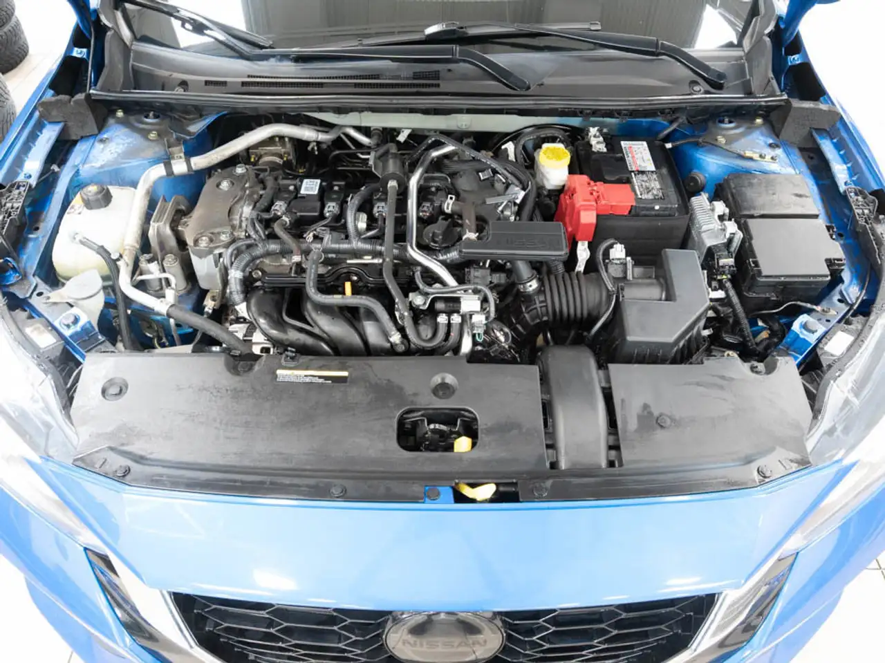 Nissan Sentra fotografie Nissan Sentra