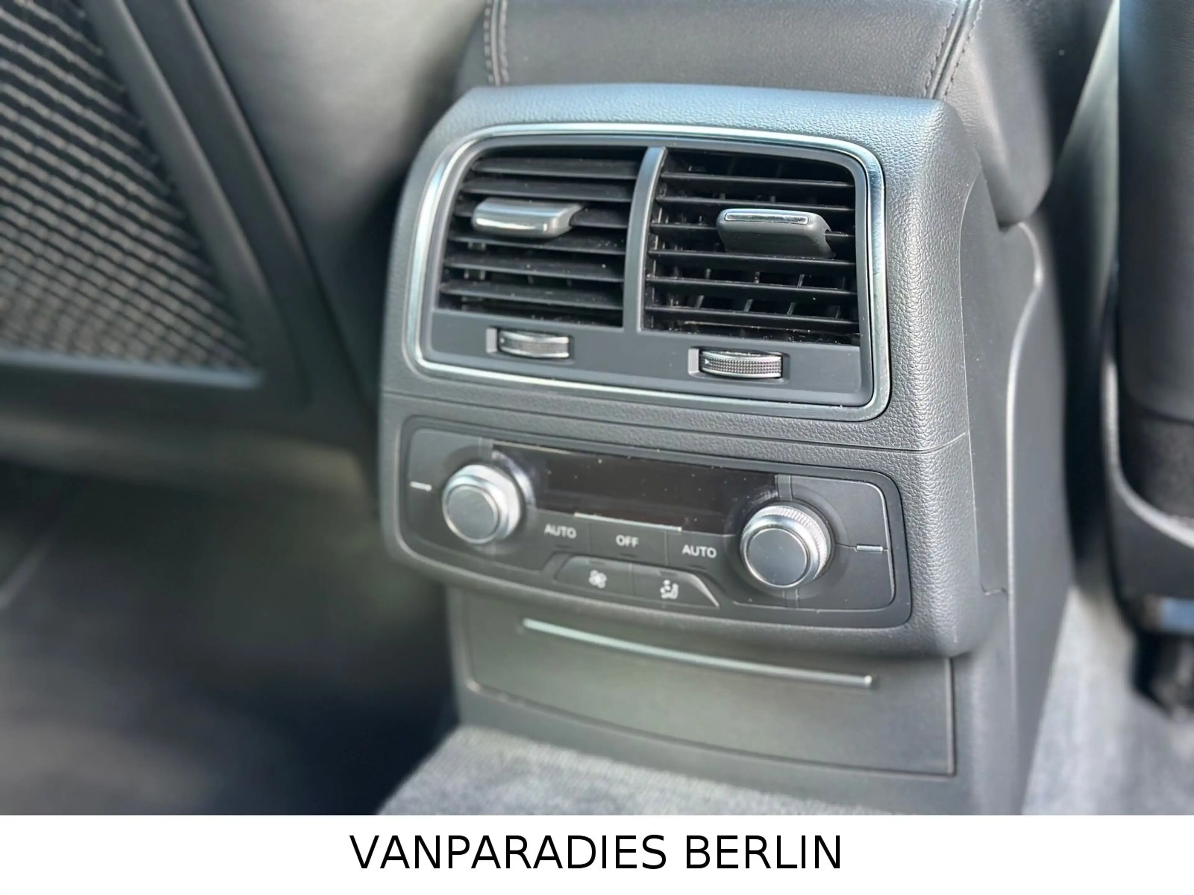 Audi A6 allroad Avant Quattro 3.0TDI/LED/Matrix/AHK/ — photo 10