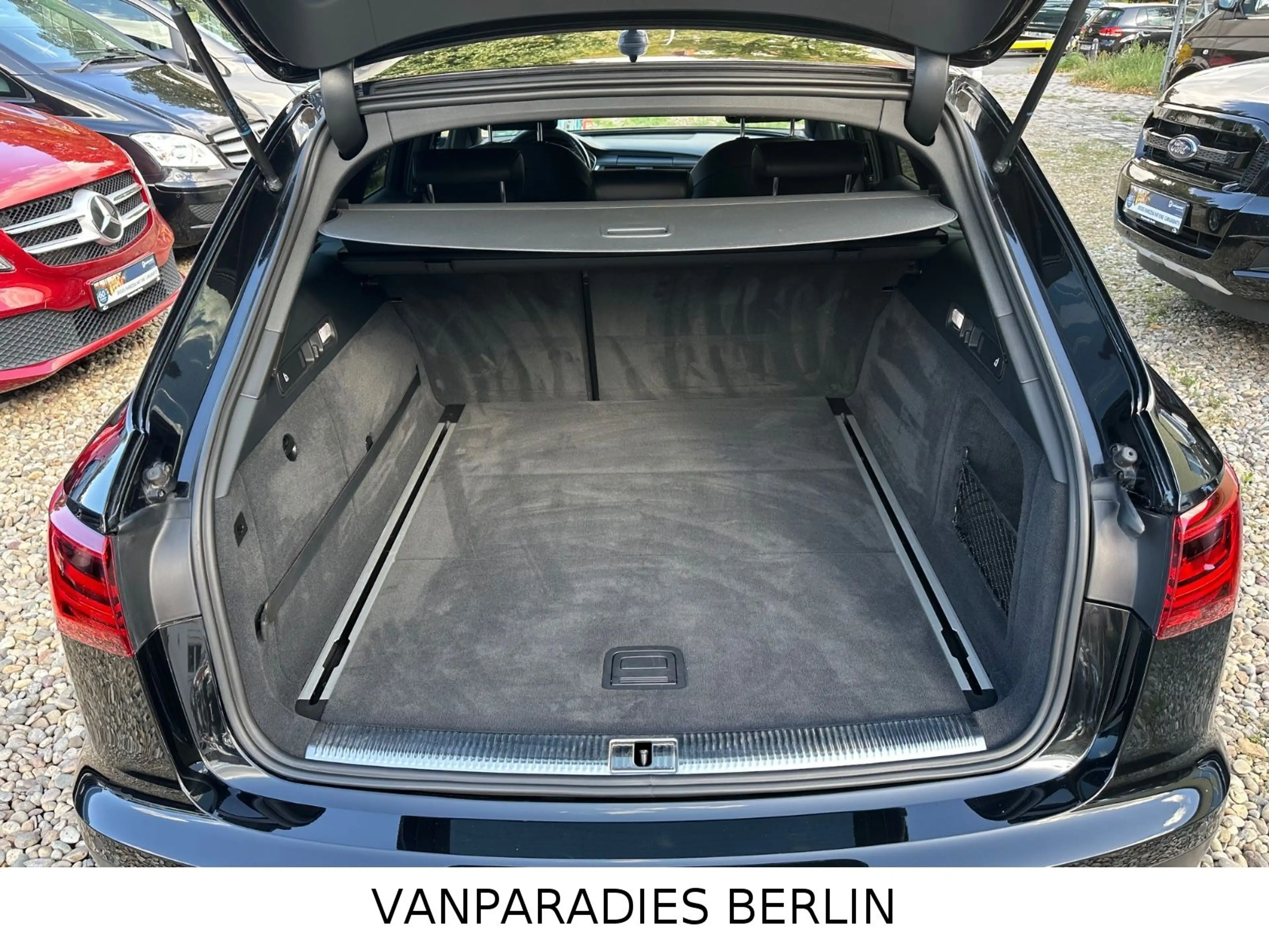 Audi A6 allroad Avant Quattro 3.0TDI/LED/Matrix/AHK/ — photo 6