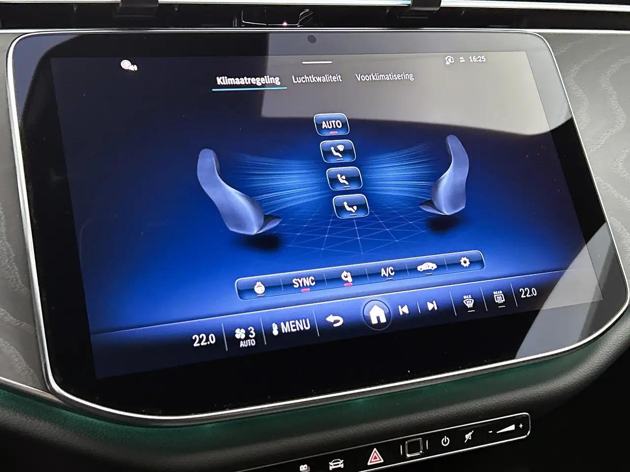 Mercedes-Benz E-Class 2026 — фото 10
