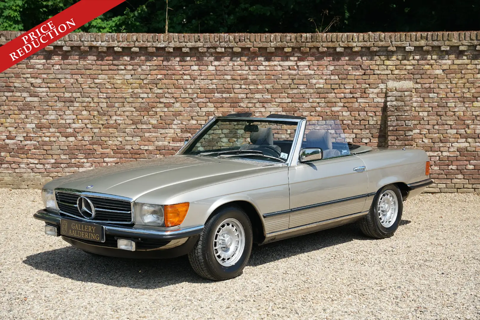 Mercedes-Benz SL 380 PRICE REDUCTION! Factory airconditioning, electric Grijs - 1