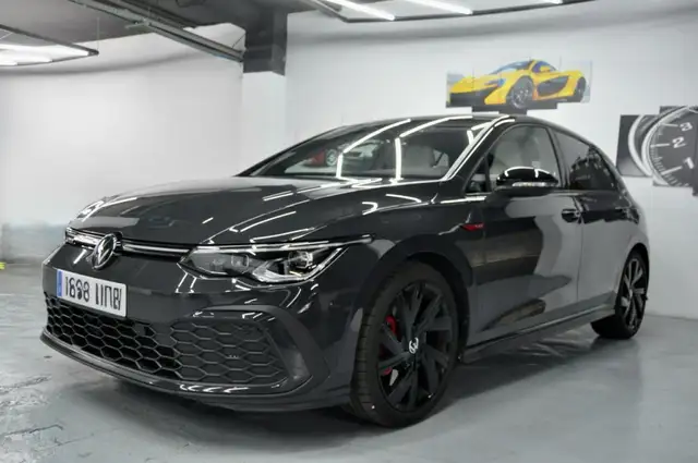 Volkswagen Golf GTI 2.0 TSI DSG 180kW
