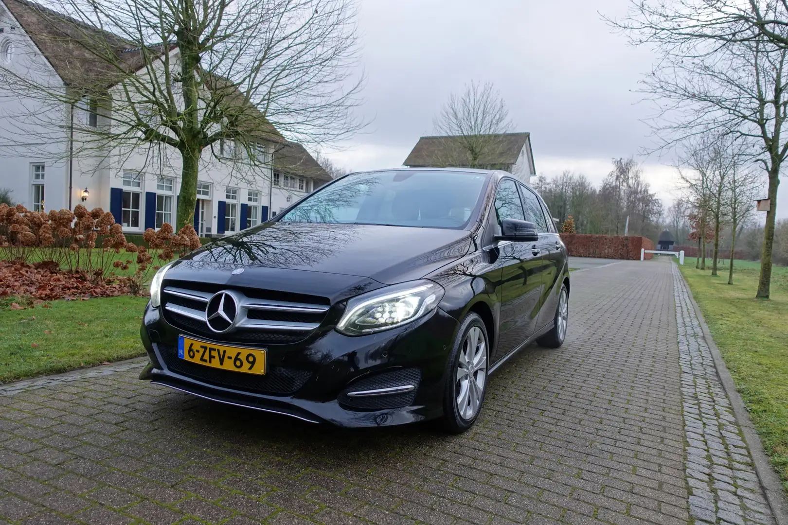 Mercedes-Benz B 200 Prestige | Trekhaak | Camera | Leder | 2de eigenaa Schwarz - 2