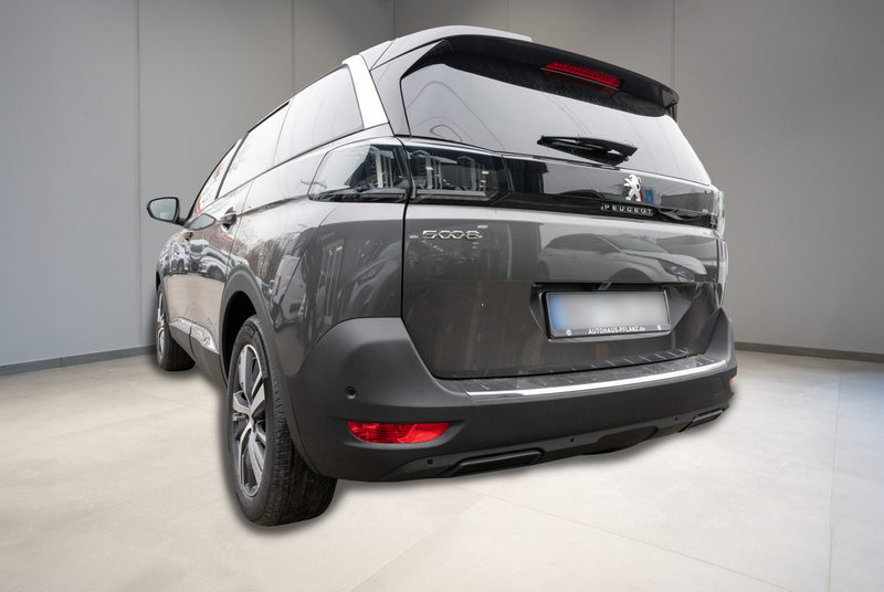 Peugeot 5008 Allure Pack BlueHDi 130 EAT8 — photo 4