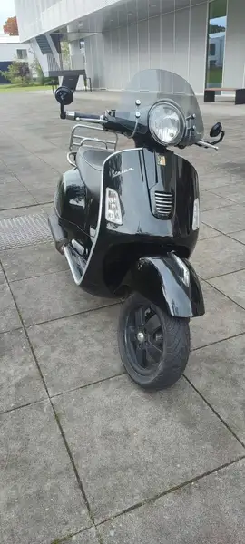 Vespa GTS Super Sport 125