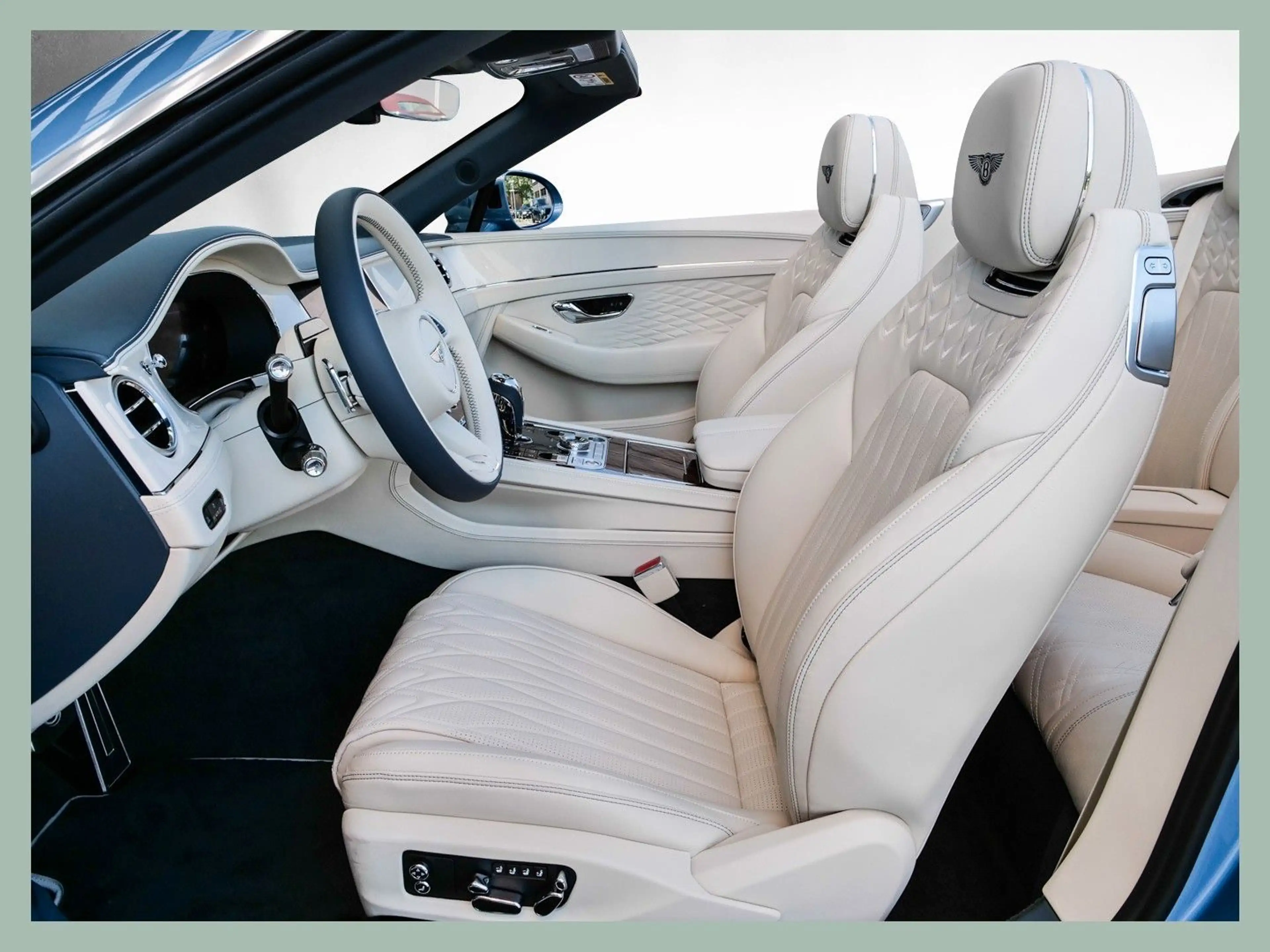 Bentley Continental GTC Azure // BENTLEY DÜSSELDORF — photo 13