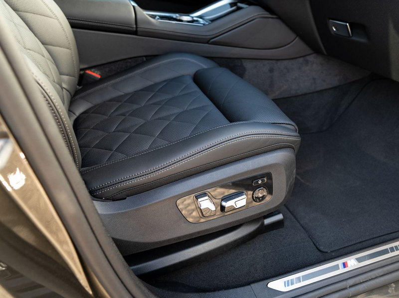 BMW X6 xDrive40d M-SportPRO 22 SKY 2-ALuft Massage — photo 13