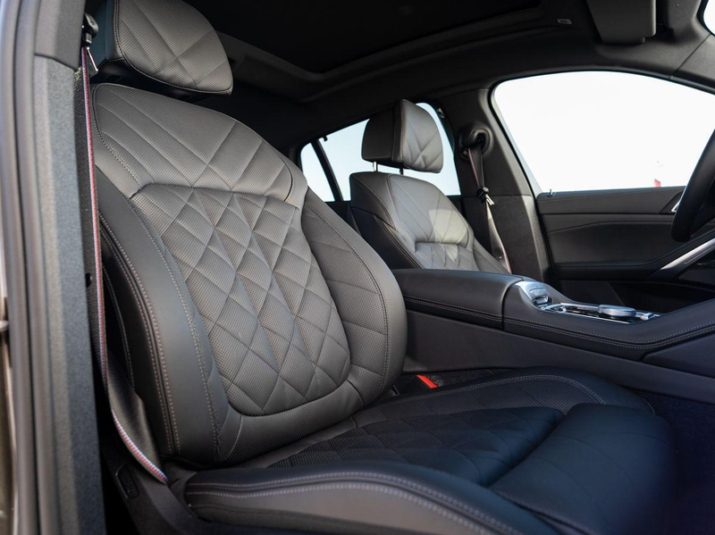BMW X6 xDrive40d M-SportPRO 22 SKY 2-ALuft Massage — photo 14