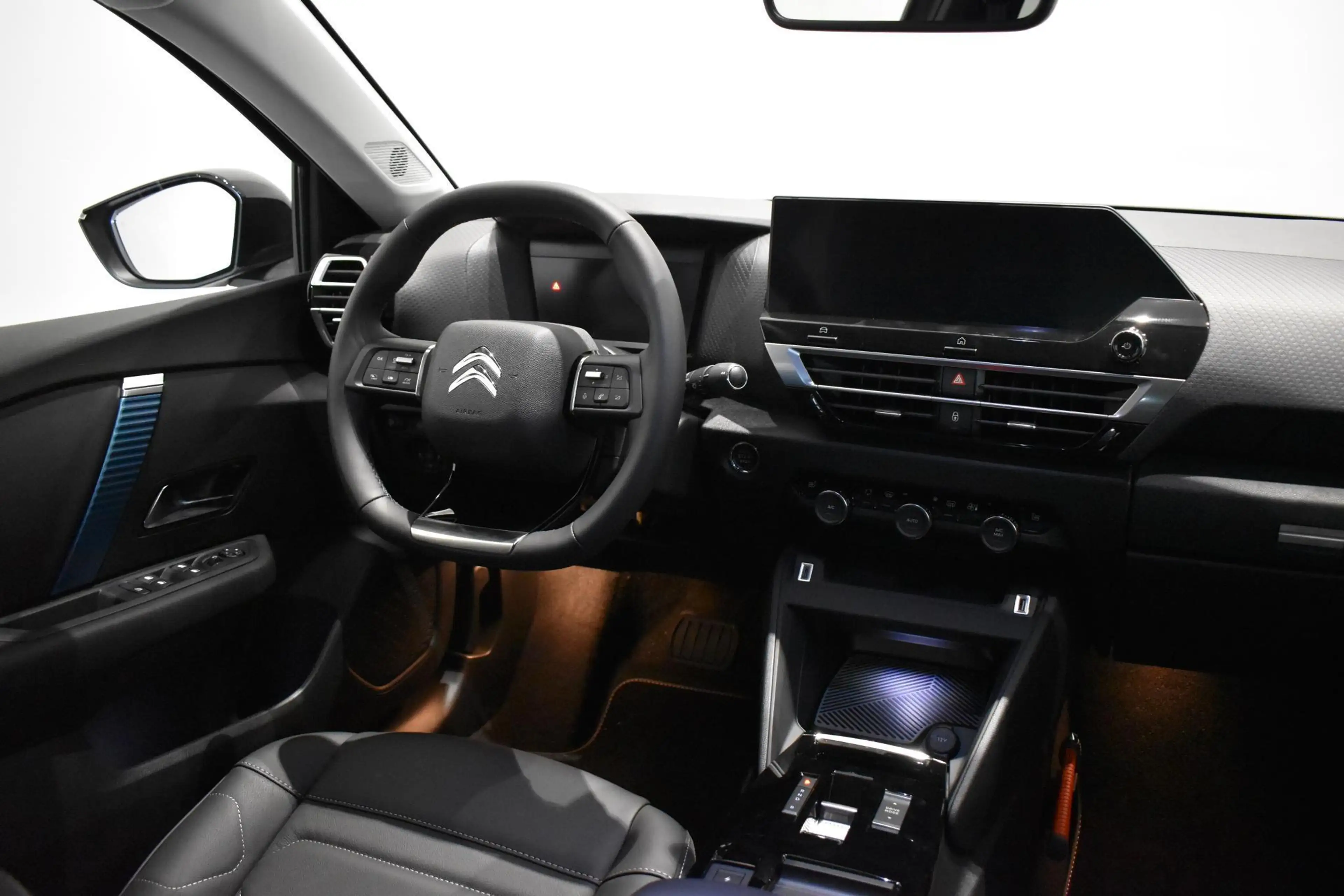 Citroen E-C4 Electric Shine 50 kWh Camera/ leder & verwarmde massage sto — photo 9