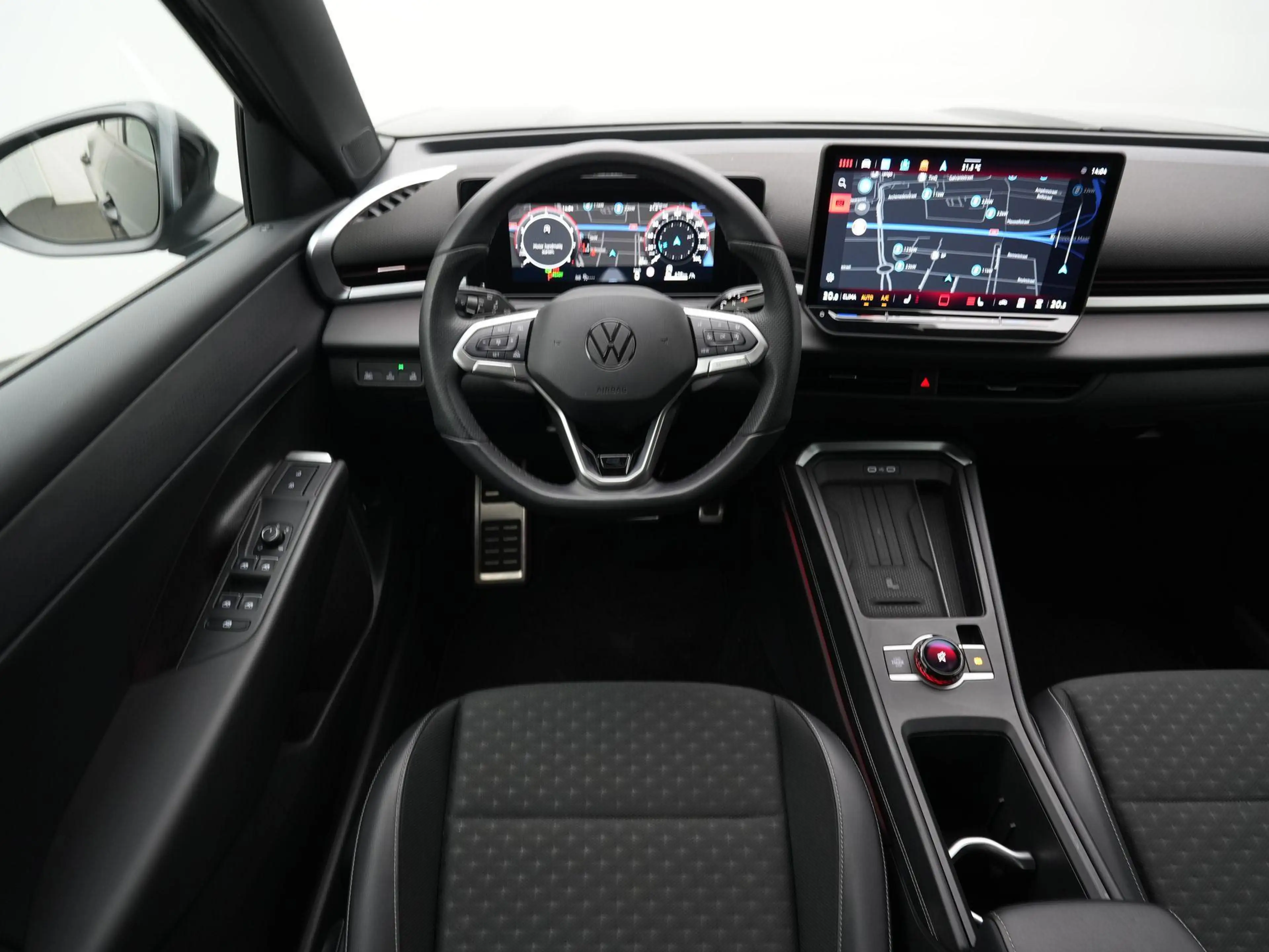 Volkswagen T-Roc 1.5 eTsi 150pk R-Line First Edition | Adaptive Cru — photo 7