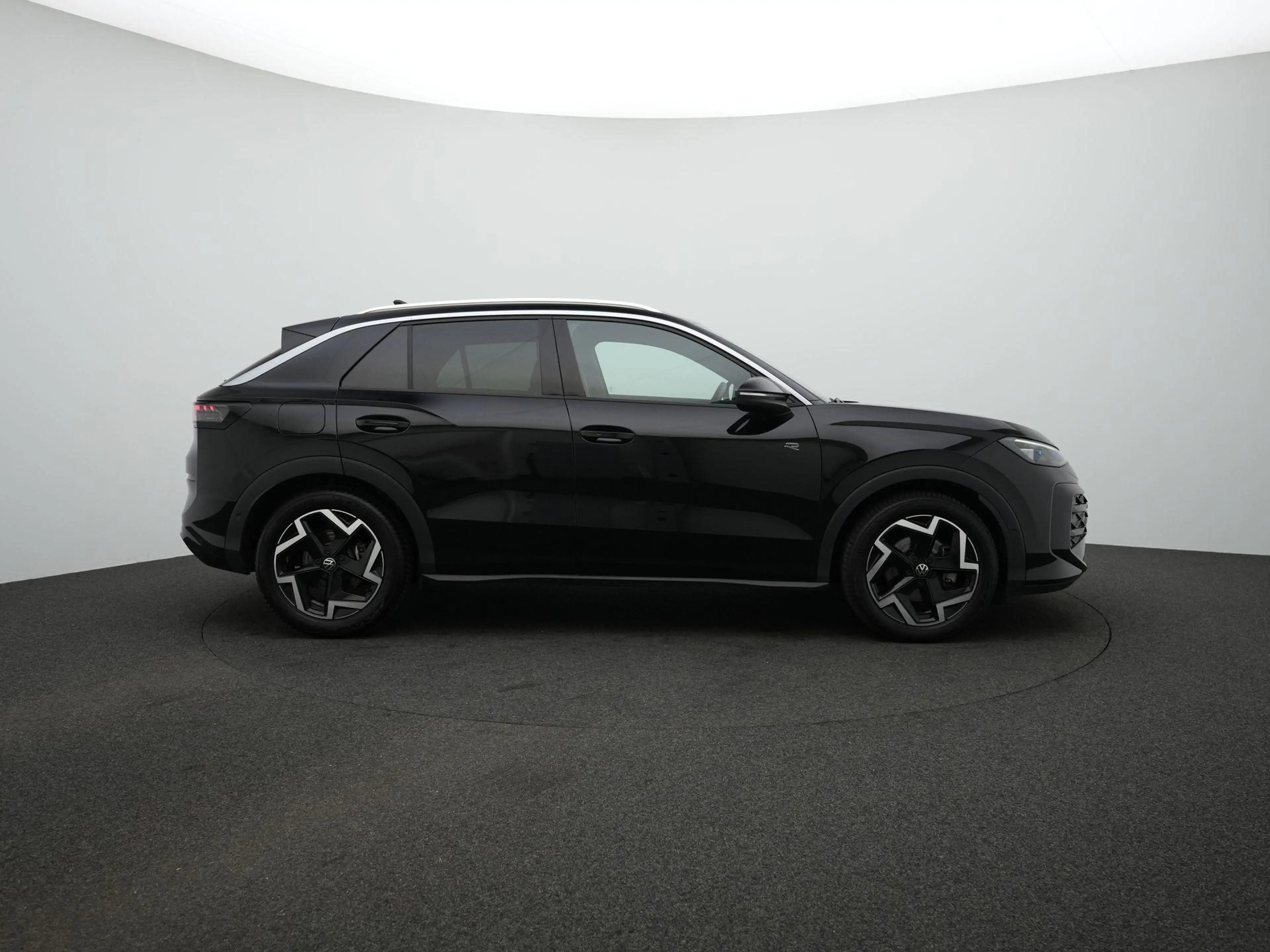 Volkswagen T-Roc 1.5 eTsi 150pk R-Line First Edition | Adaptive Cru — photo 4
