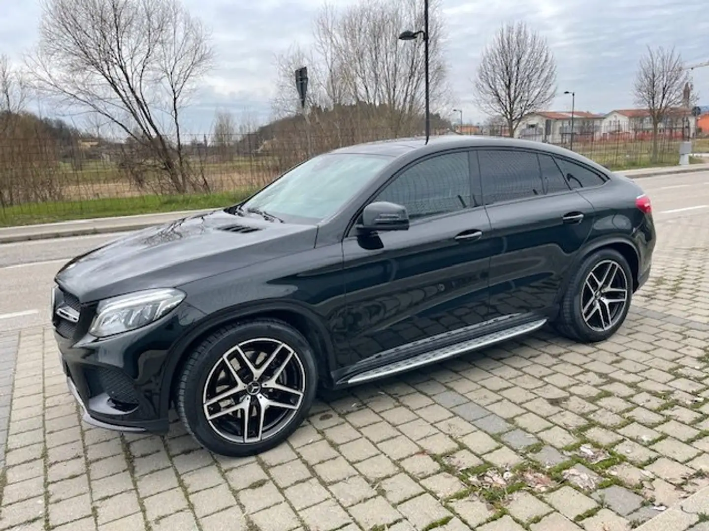 Mercedes-Benz GLE 43 AMG GLE Coupe - C292 Coupe (450) Sport 4matic Nero - 2