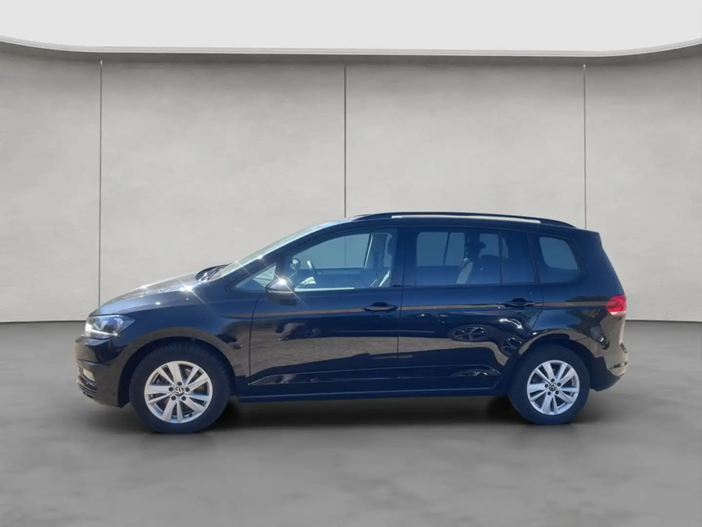 Volkswagen Touran 1.5 TSI ACT OPF DSG Comfortline Zwart - 2