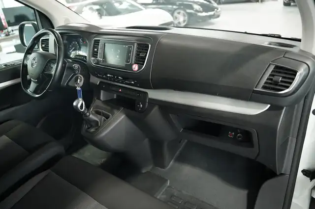 Opel Zafira view 23