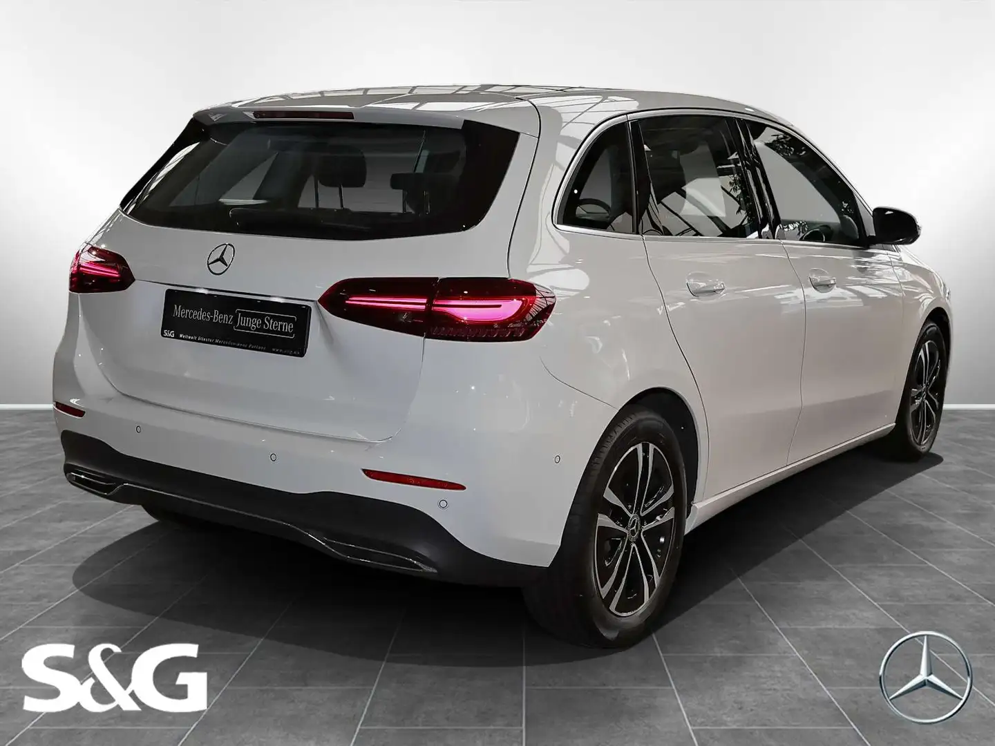 Mercedes-Benz B 180 PANORAMA+TOTWINKEL+360°+MBUX+LED+17 ZOLL Weiß - 2