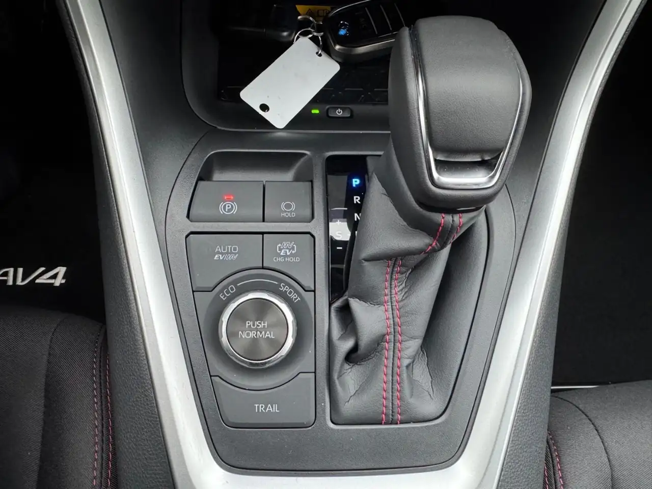 Toyota RAV 4 RAV4 2.5 Teamplayer 4x4 PHEV mit Anhängerkupp 15 J 11