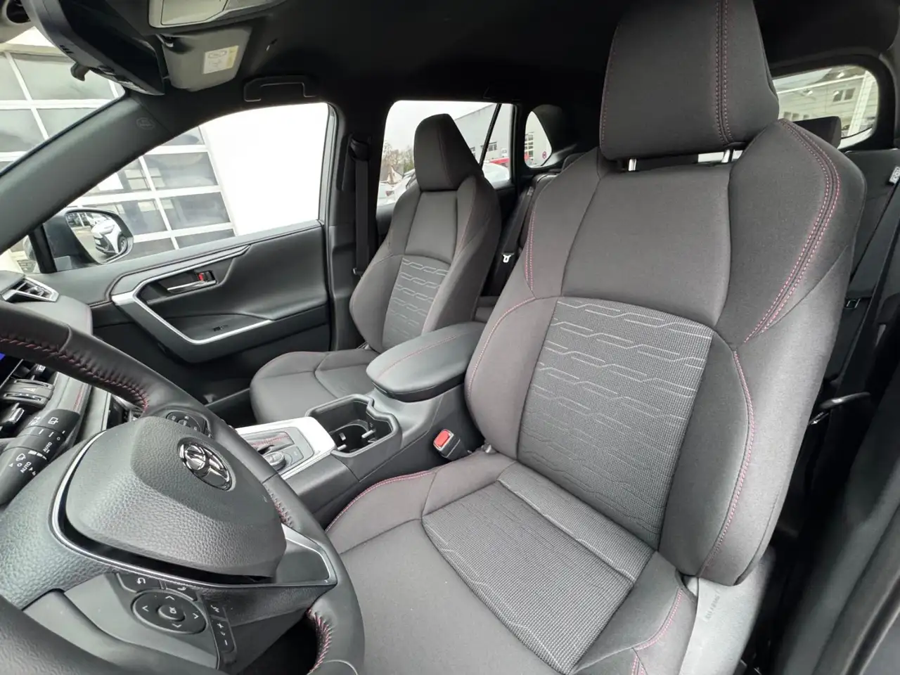 Toyota RAV 4 RAV4 2.5 Teamplayer 4x4 PHEV mit Anhängerkupp 15 J 6