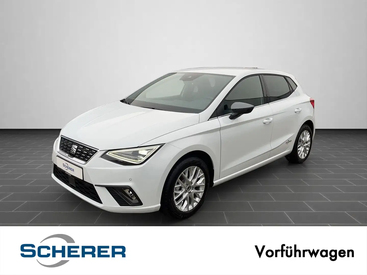 SEAT Ibiza 1.0 TSI Xcellence / Schalter / Full Link / Weiß - 1
