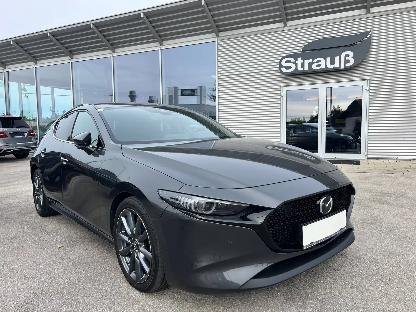 Mazda 3 SKYACTIV-G-M-Hybrid Comfort+ *Head-up*Sitzheizung* KOMMISSIONSVERKAUF ! Grau - 1