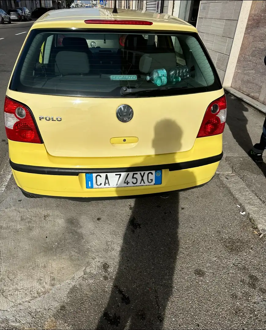 Volkswagen Polo 1.4 Yellow - 2