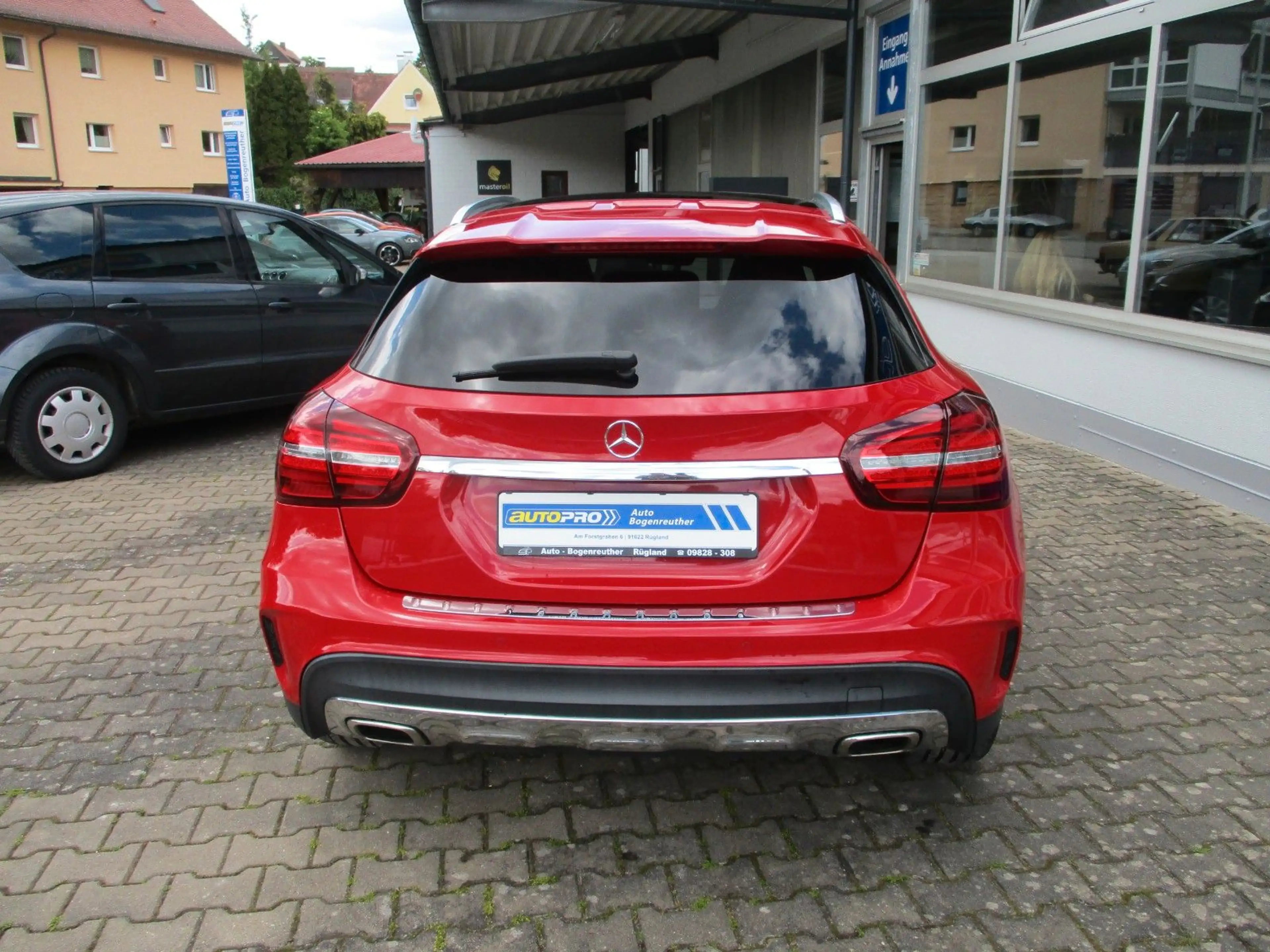 Mercedes-Benz GLA 200 +AHK+Allrad+AMG+2. Hand+Panorama — photo 4