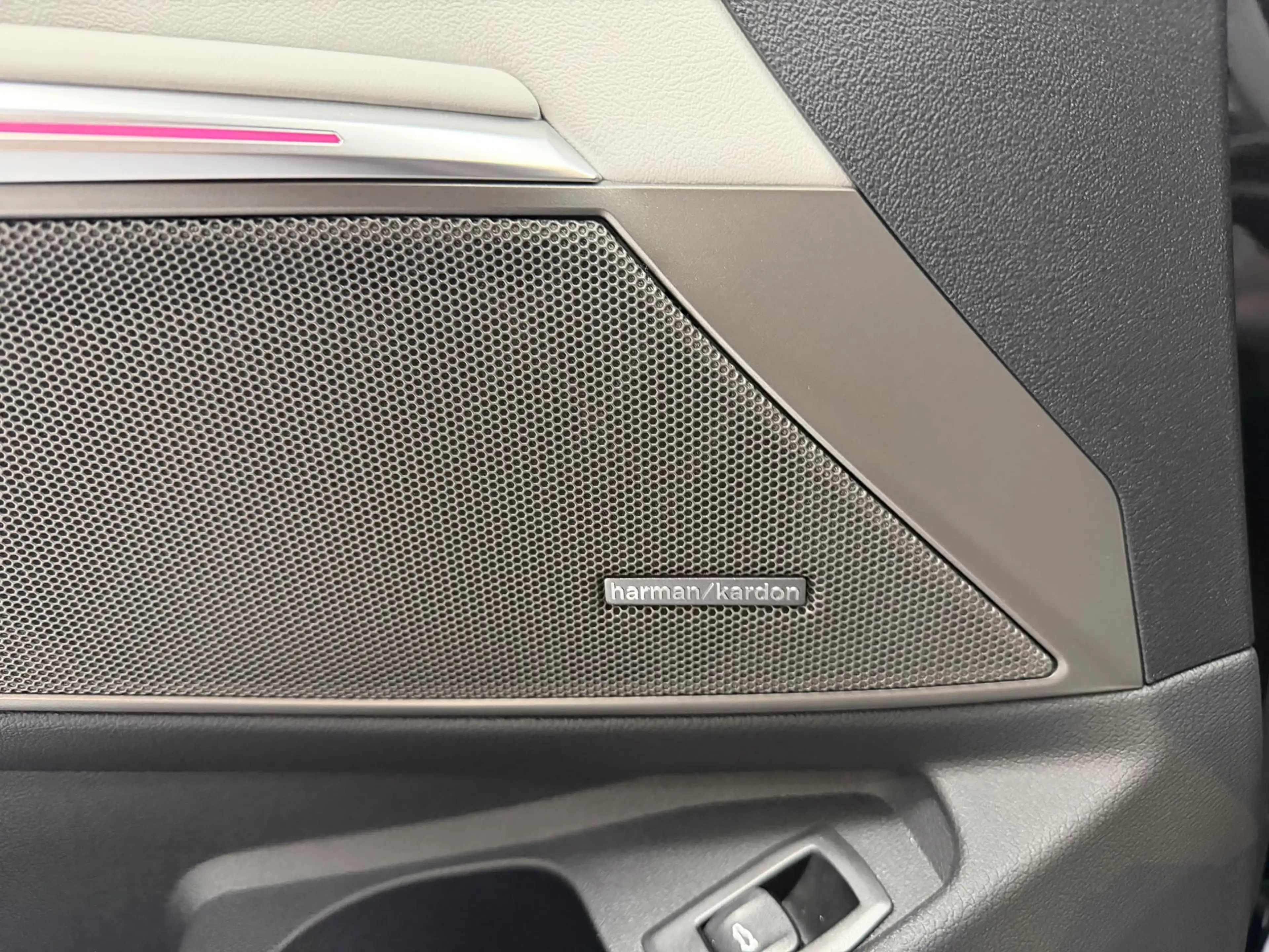 BMW M3 Competition Touring xD*HUD*H-K*ACC*CARBON*360 — photo 10