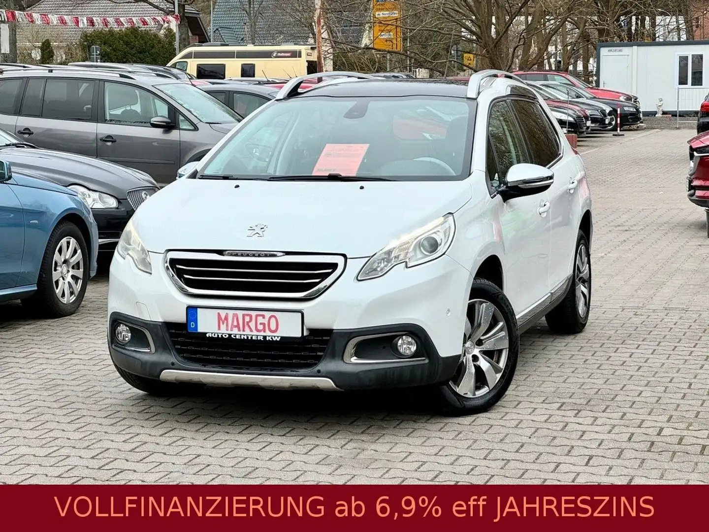 Peugeot 2008 Allure-PANO-2.HAND-SHZG-TEMPO-NAVI-ALU-PDC Weiß - 1
