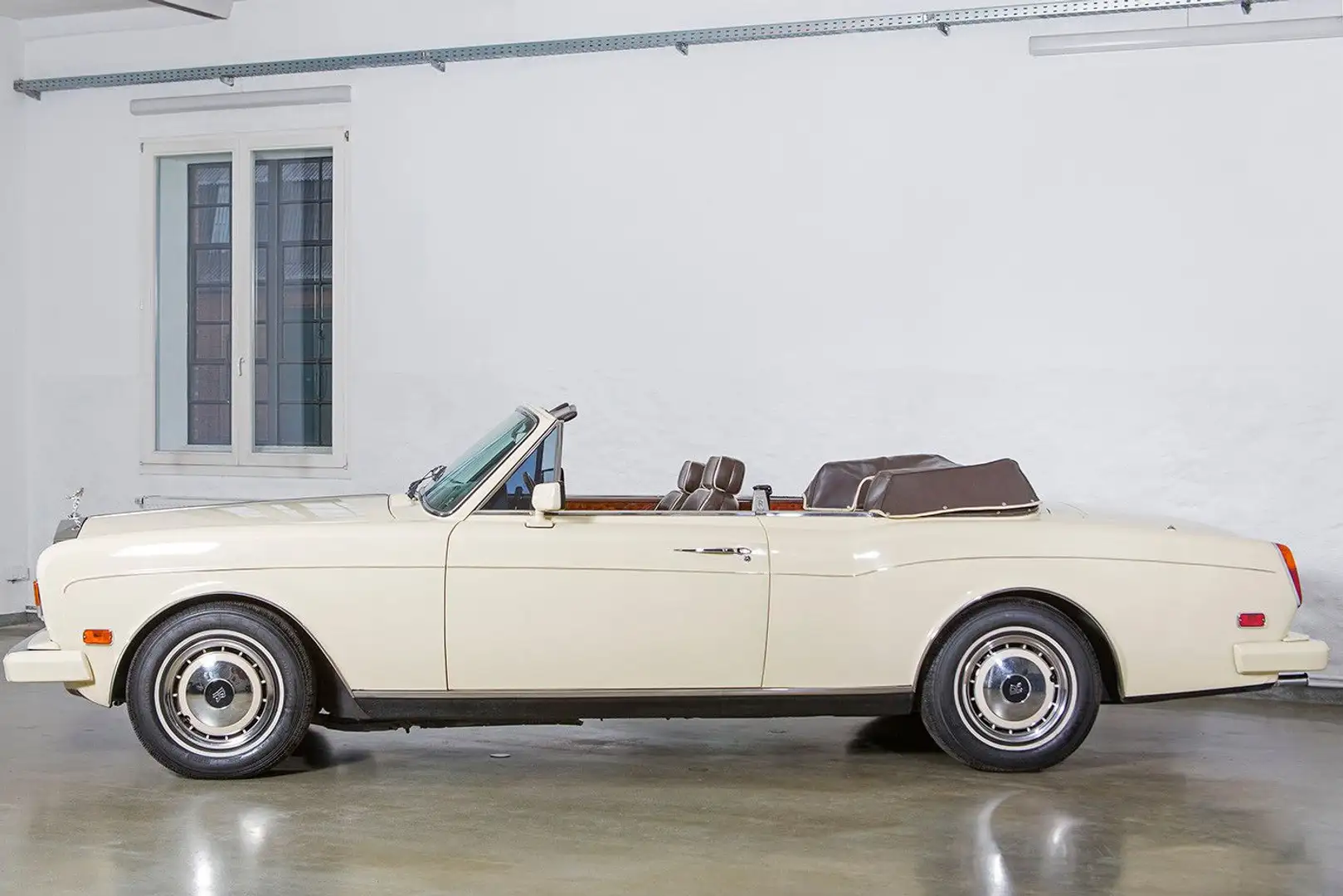 Rolls-Royce Corniche II Convertible aus Liebhaberhand Beige - 2