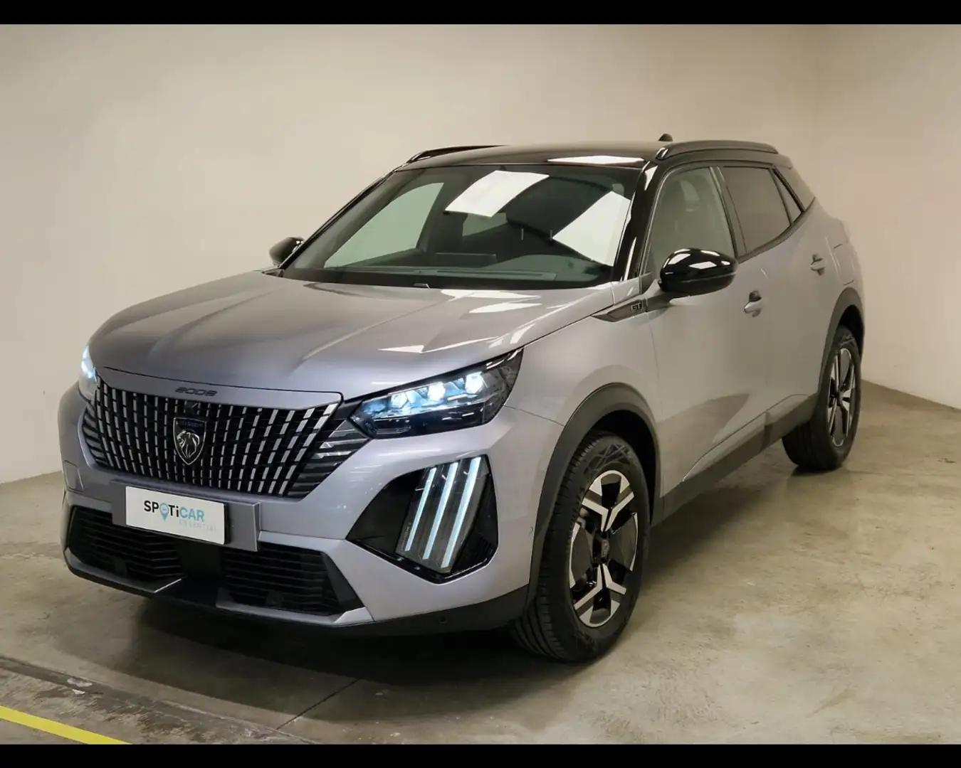 Peugeot 2008 1.2 PureTech GT Grijs - 1