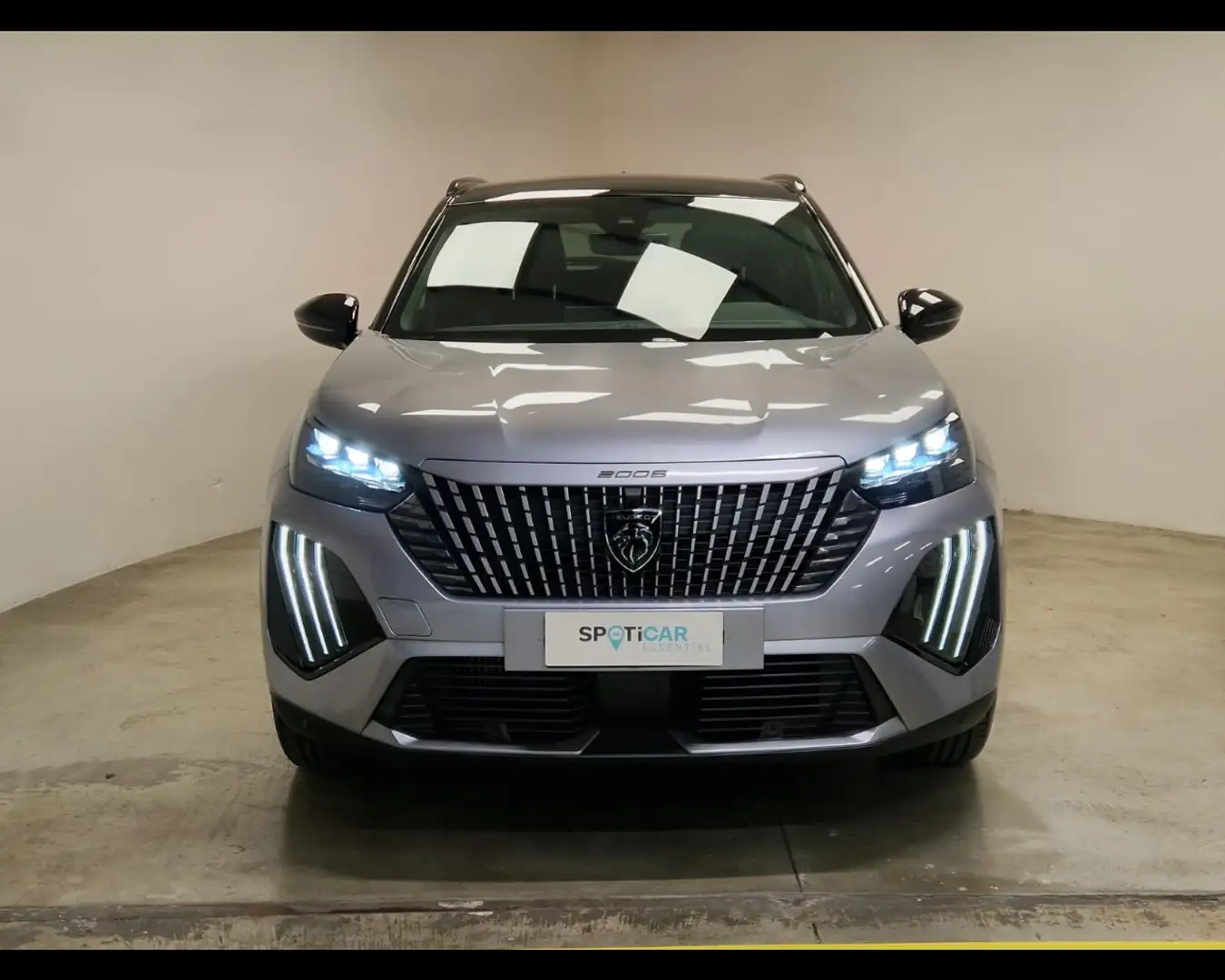 Peugeot 2008 1.2 PureTech GT Grijs - 2