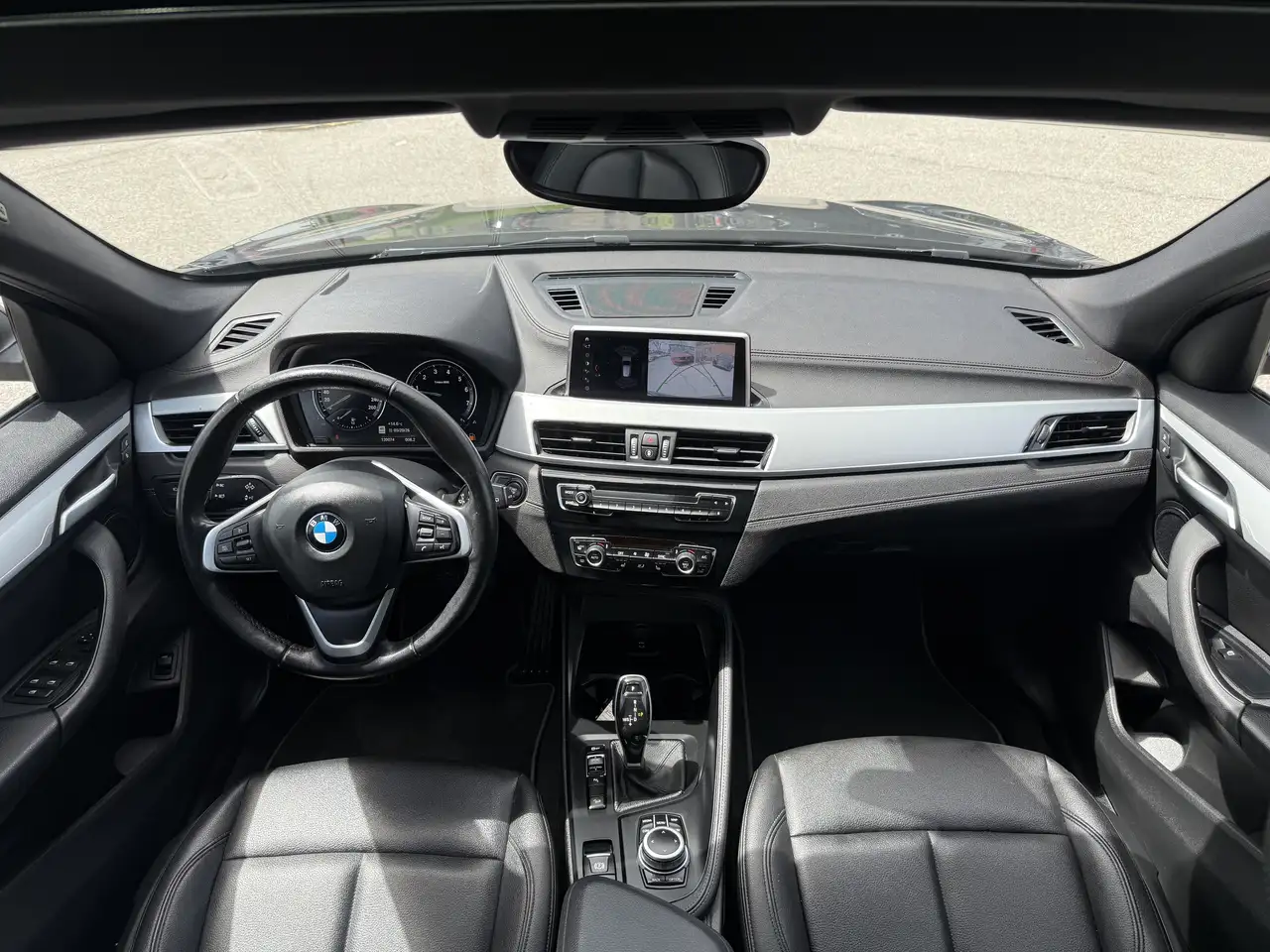 BMW X1 photo BMW X1