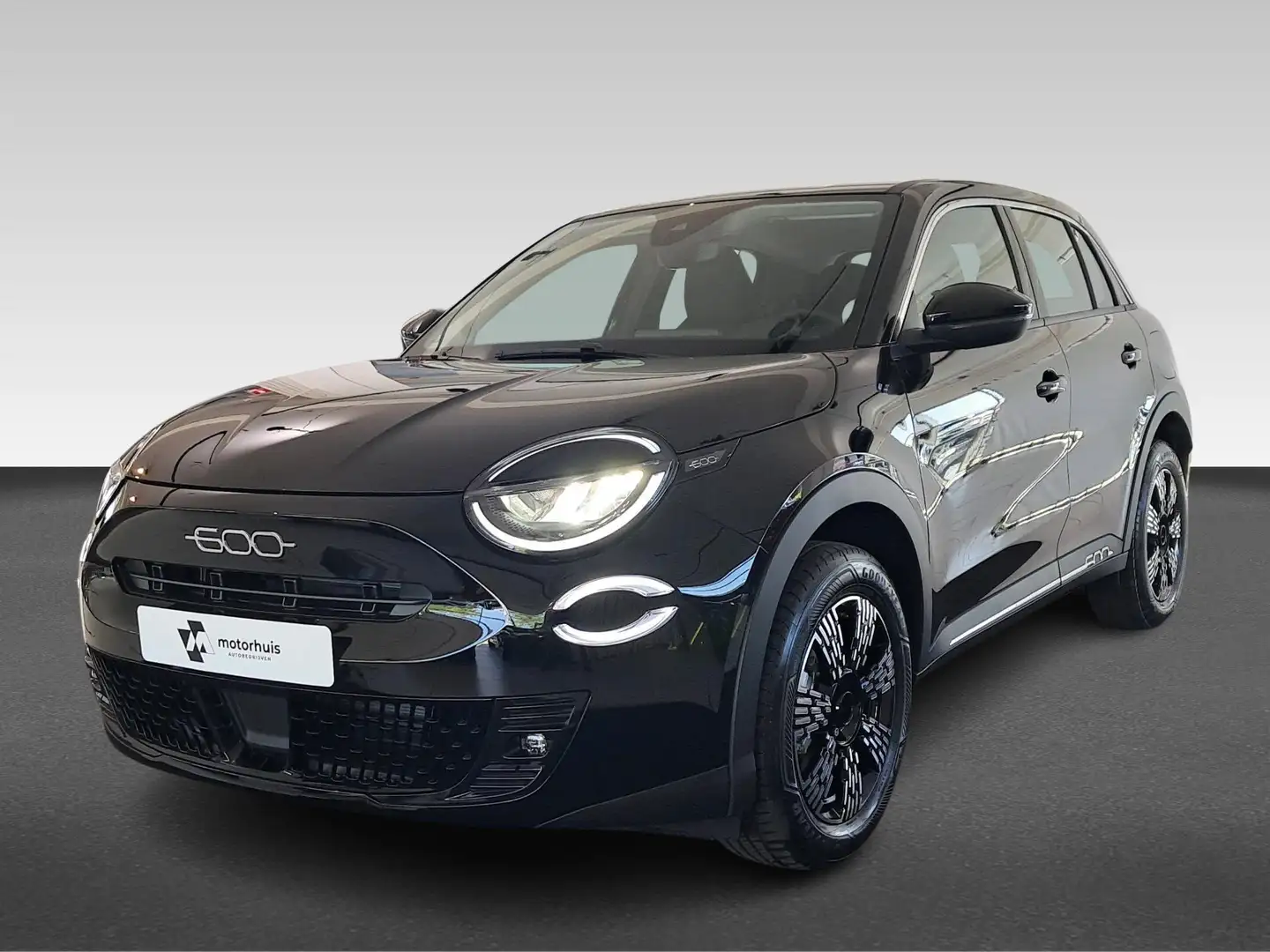 Fiat 600 1.2 Hybrid Turbo Charged 136pk Aut Urban Zwart - 1