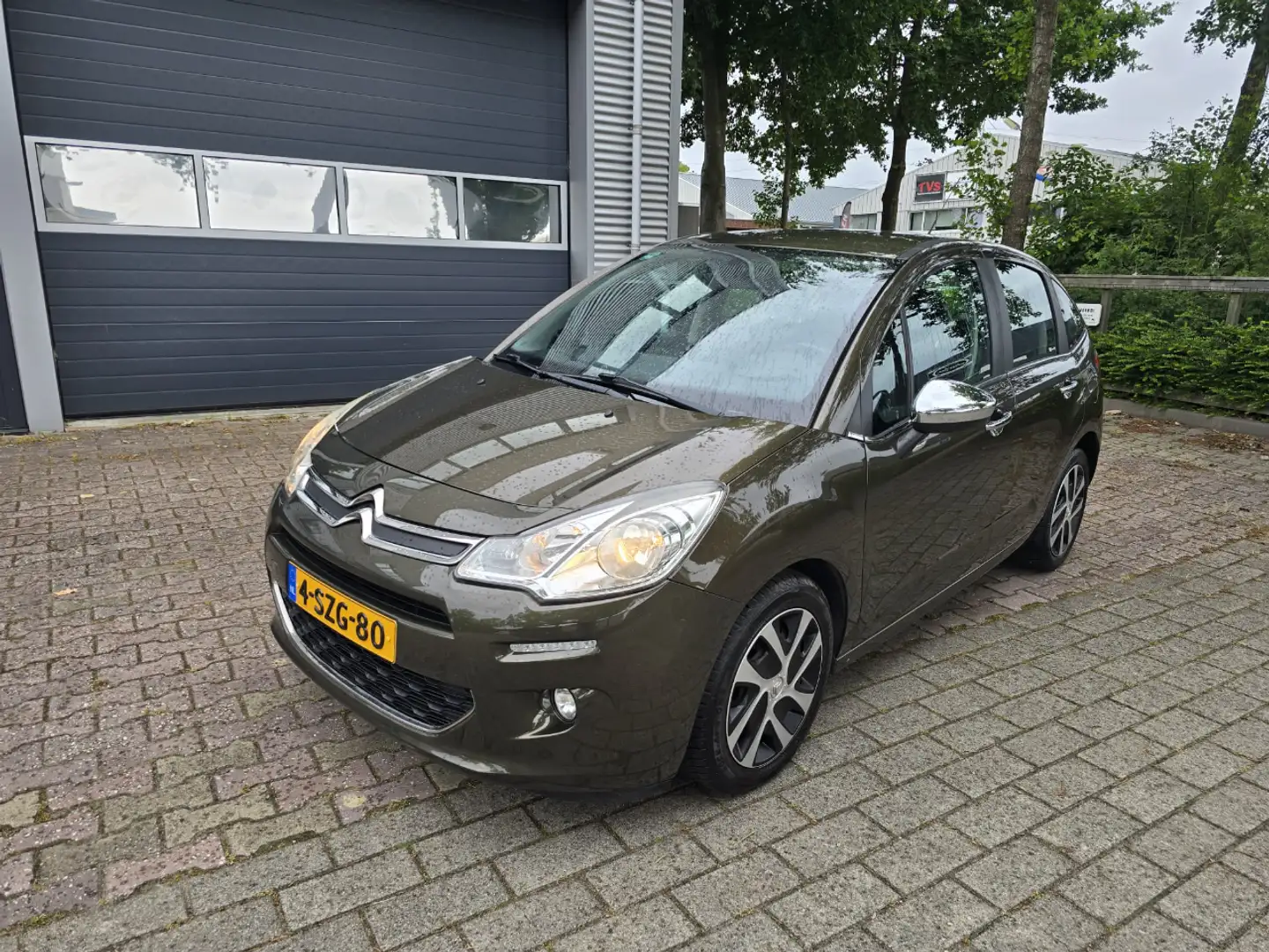 Citroen C3 1.4 Essentiel Bruin - 1