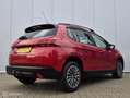 Peugeot 2008 1.2 PURETECH BLUE LION/LED/CARPLAY/TREKHAAK/PDC/CR Rood - thumbnail 5