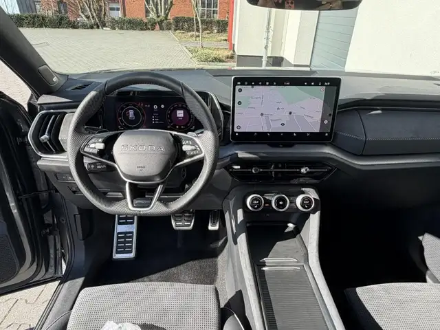 Skoda Kodiaq Sportline 2,0 TDI DSG 4x4 142KW Navi 142 kW (19... Ansicht 12