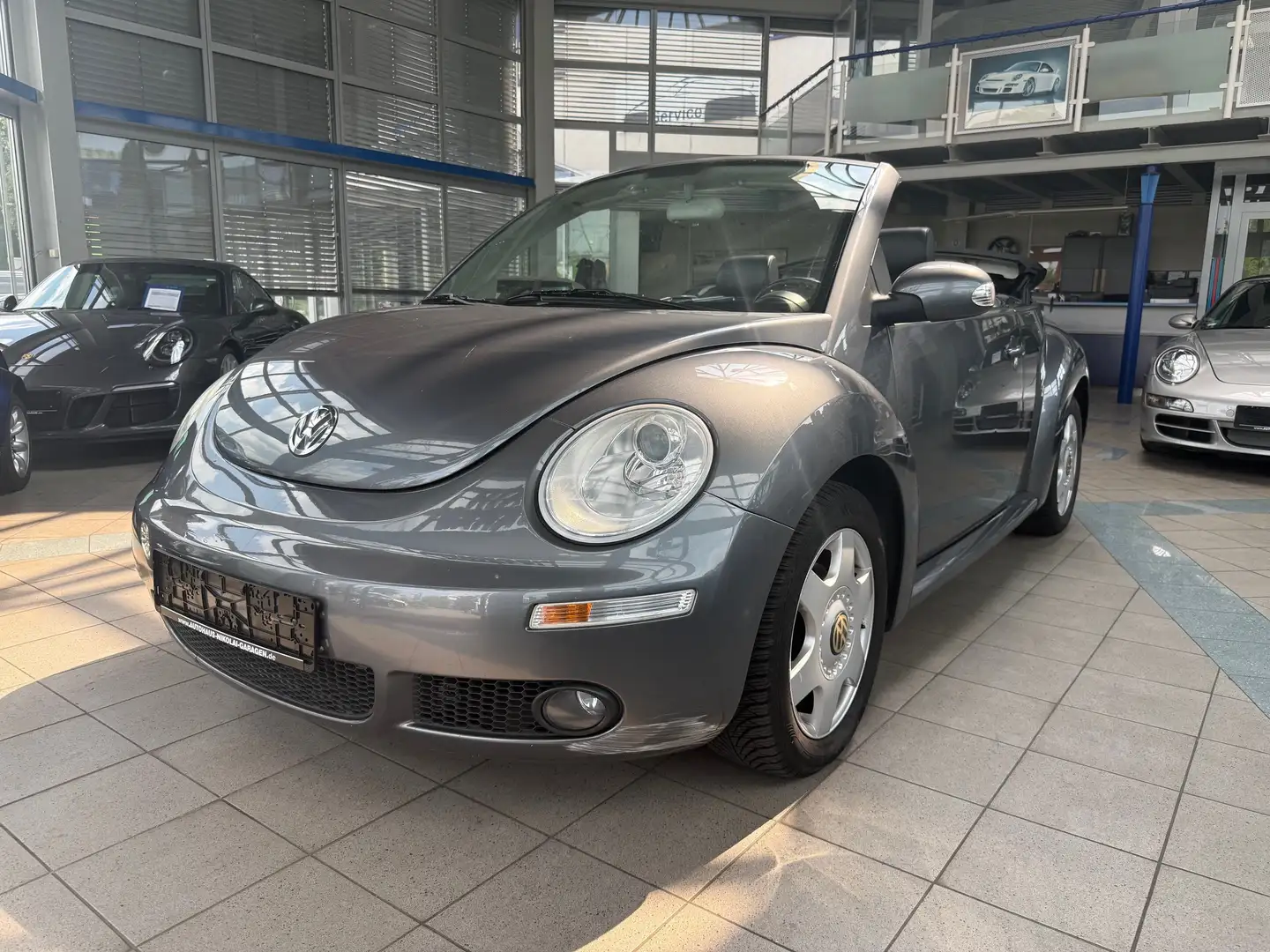 Volkswagen New Beetle Cabrio 1.9 TDI Grau - 1