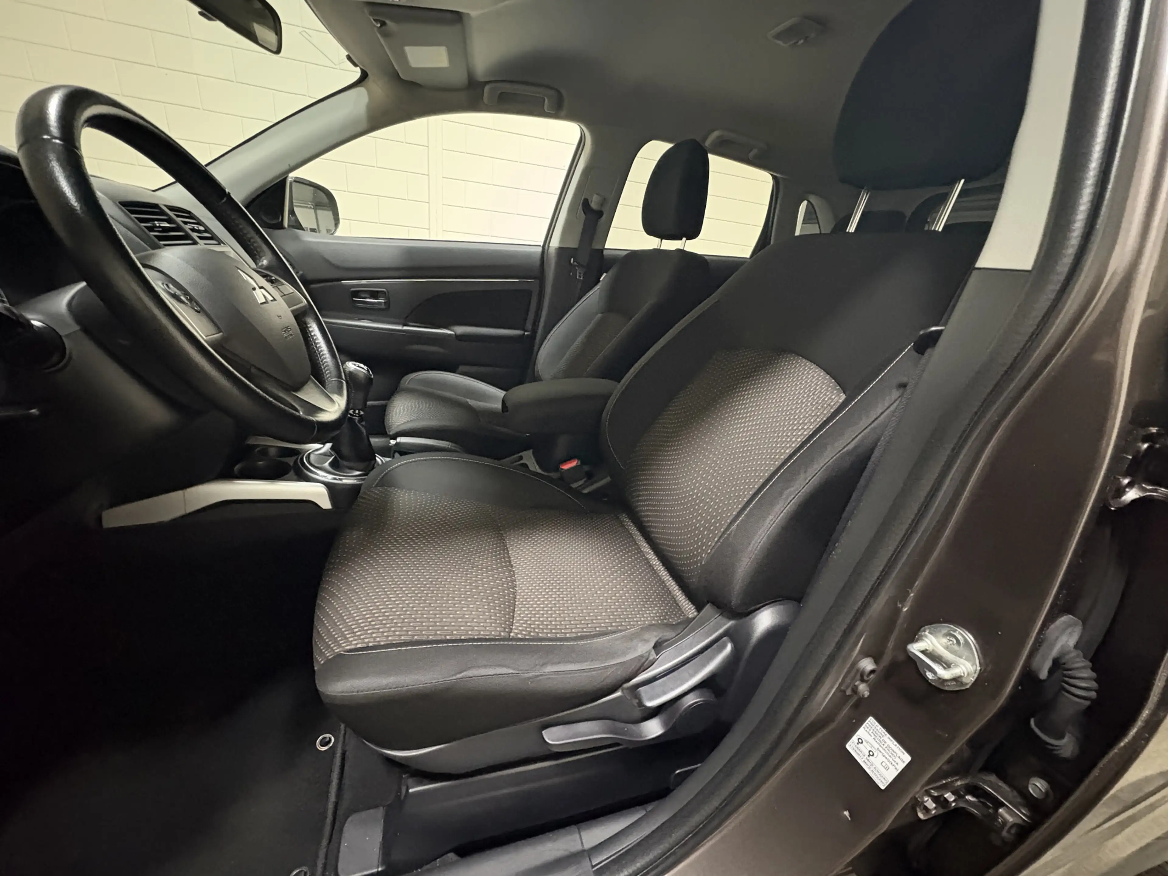 Mitsubishi ASX 1.6 Cleartec Invite, Volledig onderhouden, Airco, — photo 13