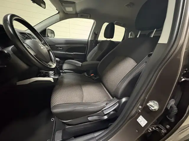 Mitsubishi Asx view 13