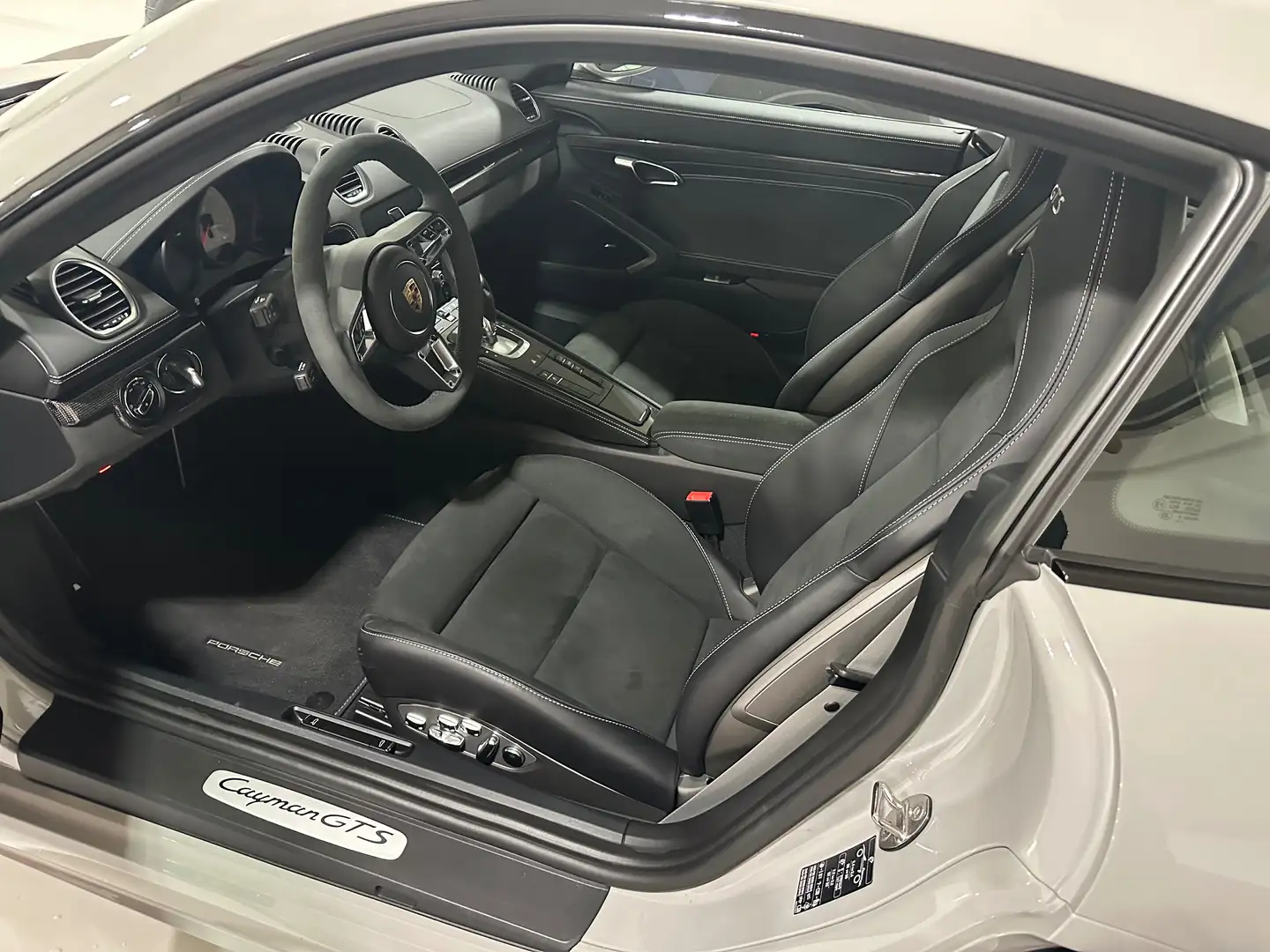 Porsche 718 Cayman GTS 4.0 Grigio - 2