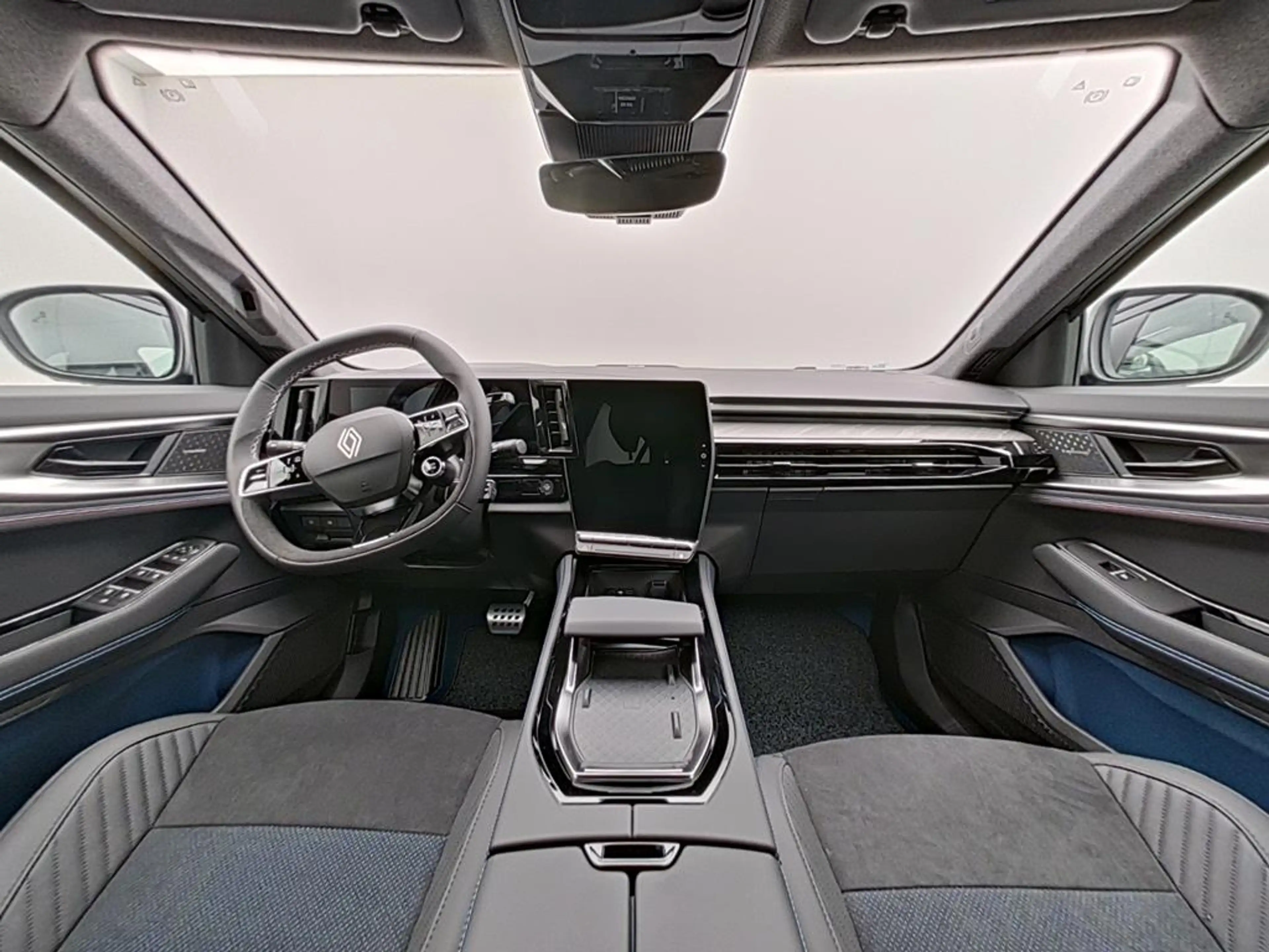 Renault Rafale Esprit Alpine E-Tech Plug in Hybrid 300 4x4 — photo 10