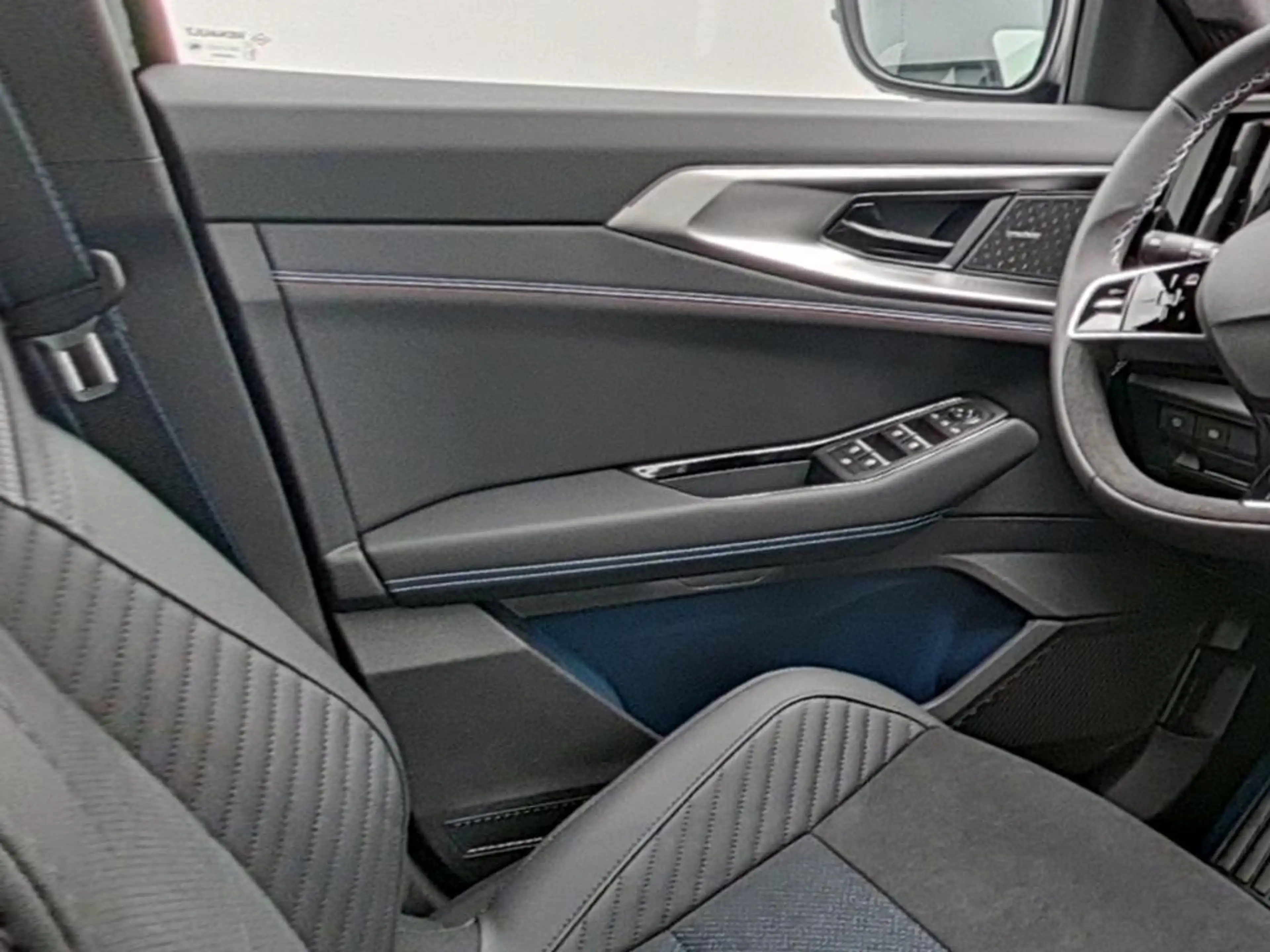Renault Rafale Esprit Alpine E-Tech Plug in Hybrid 300 4x4 — photo 14